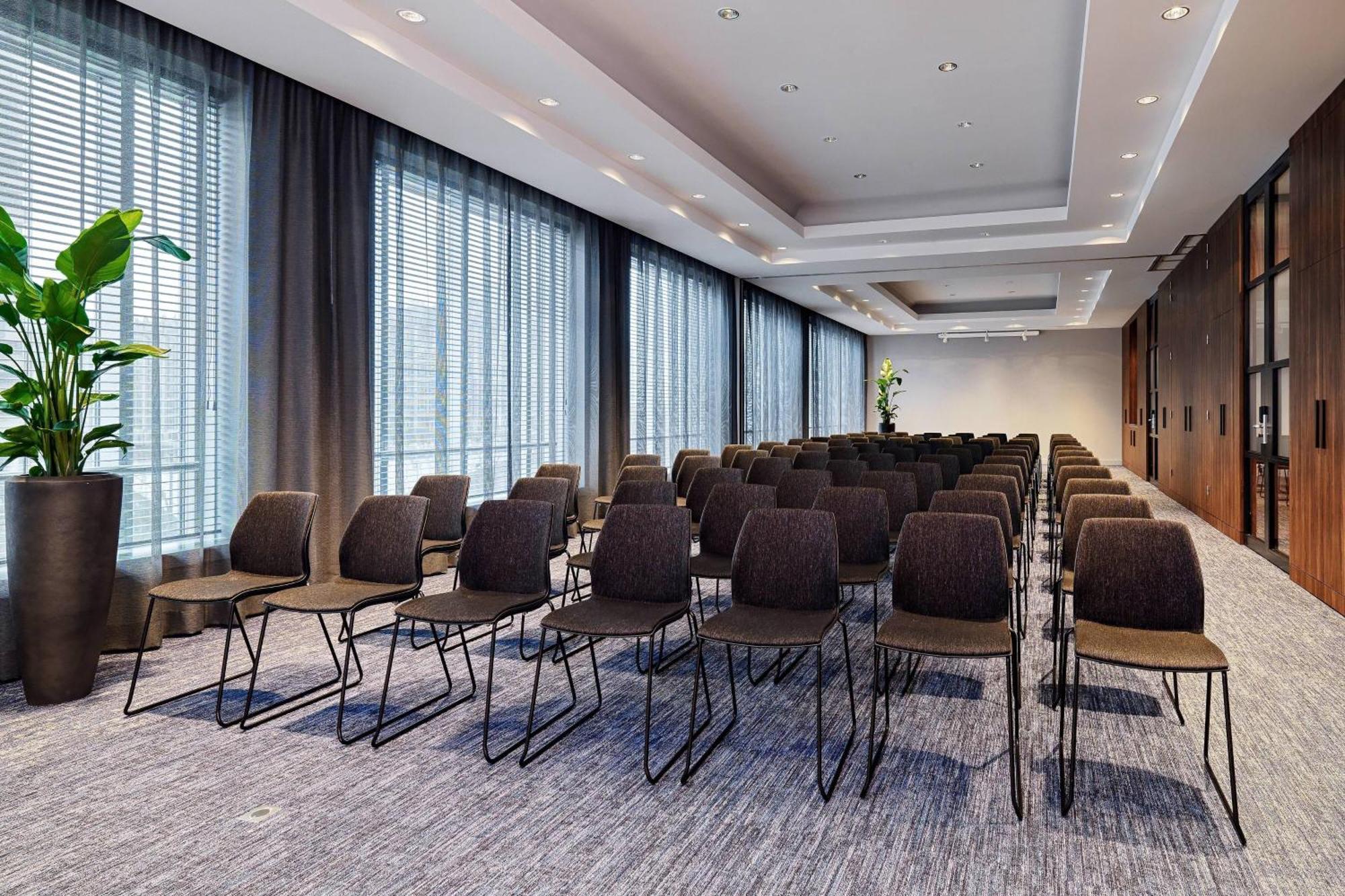 Rotterdam Marriott Hotel Exterior photo Meeting room